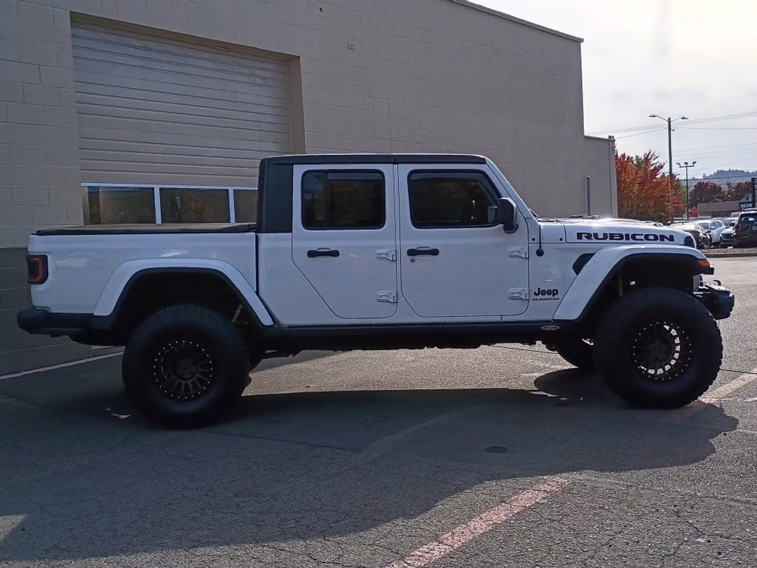 2021 Jeep Gladiator Rubicon - Image 3