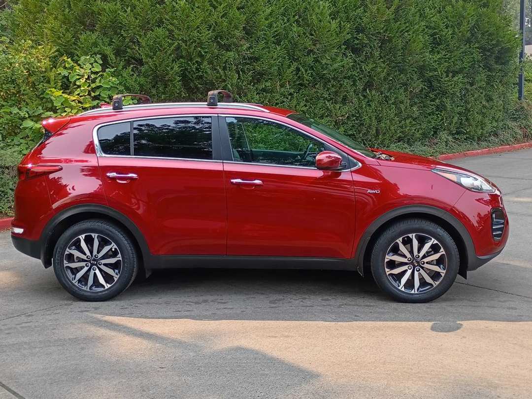 2017 Kia Sportage EX - Image 3