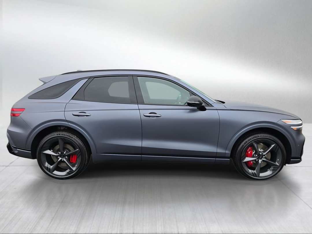 2027 Genesis Gv70 - Image 2