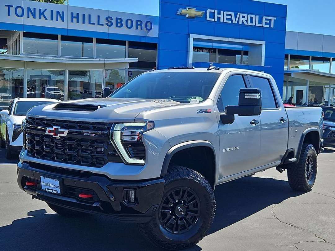 2026 Chevrolet Silverado 2500Hd ZR2 - Image 2