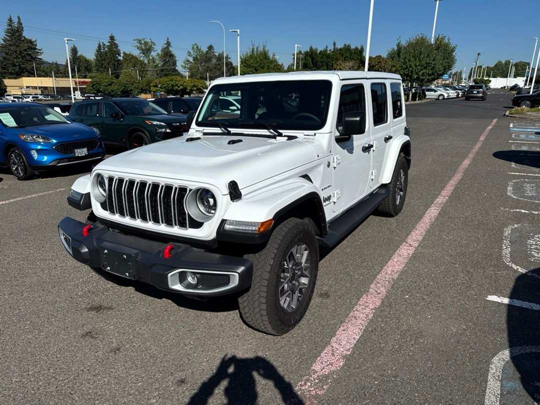 2024 Jeep Wrangler Sahara - Image 3