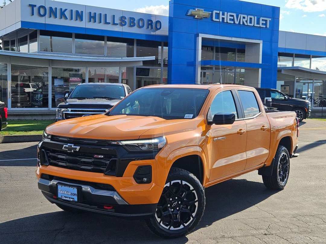 2026 Chevrolet Colorado Z71 - Image 2