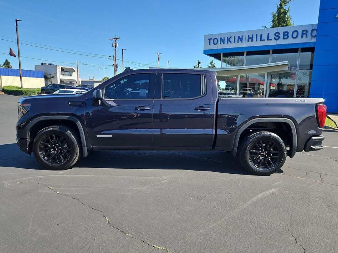 2023 GMC Sierra 1500 Elevation - Image 3