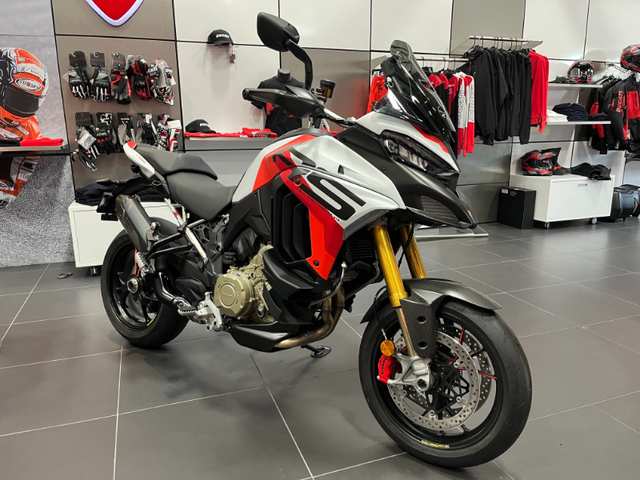 2025 Ducati Mts V4 Rs - Clearance Priced!!! No Freight Or Setup!