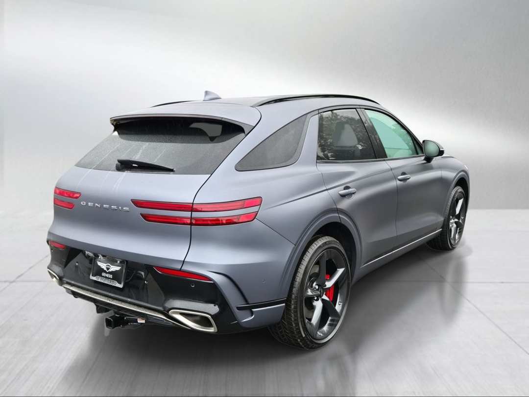 2027 Genesis Gv70 - Image 3