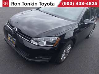 2017 Volkswagen Golf Sportwagen S