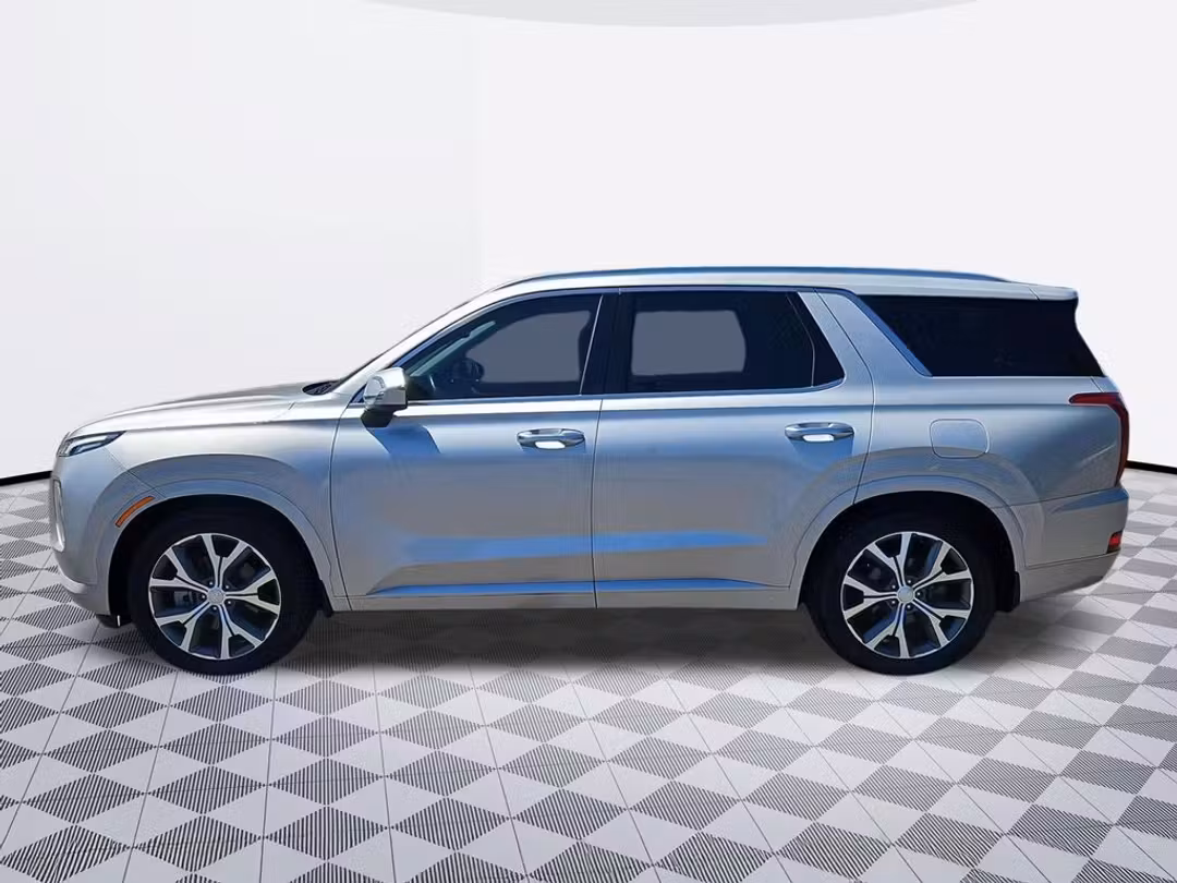 2022 Hyundai Palisade Limited - Image 3