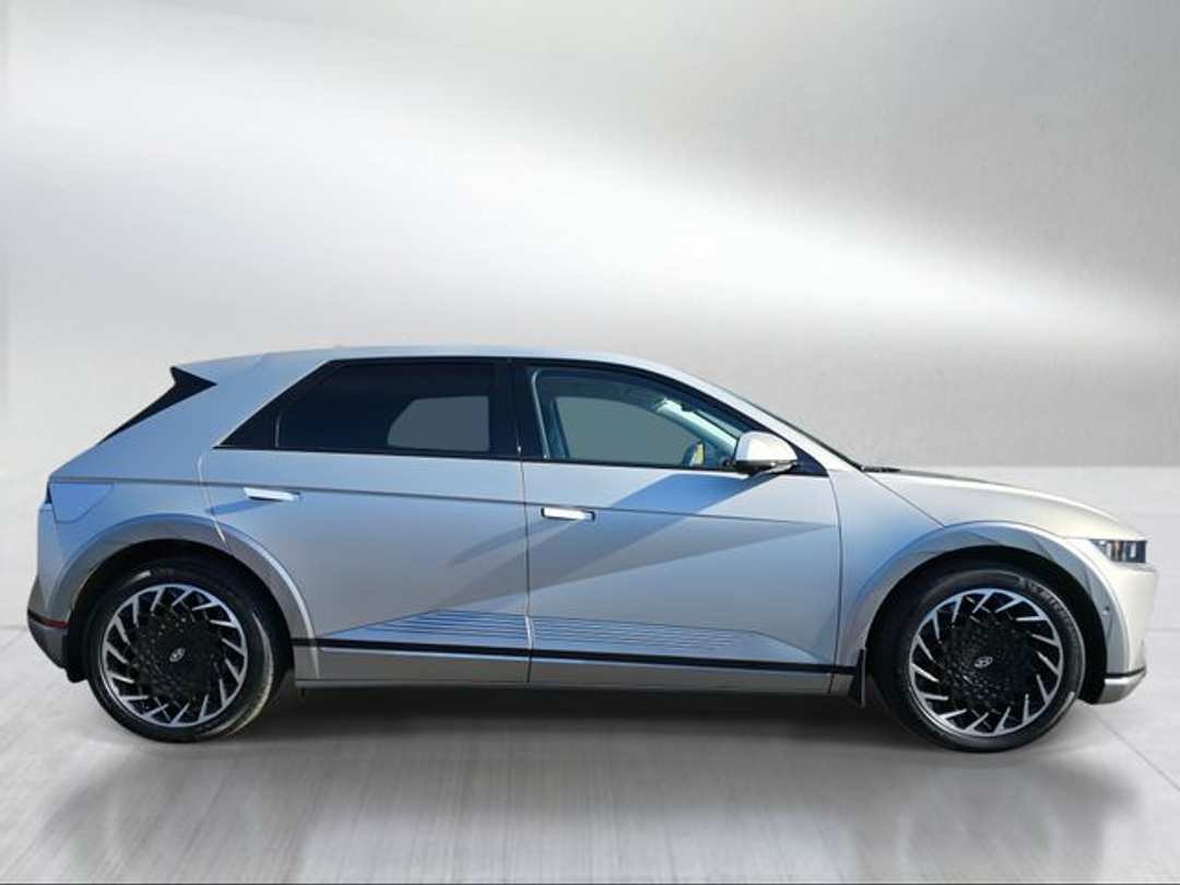 2024 Hyundai Ioniq 5 Limited - Image 2