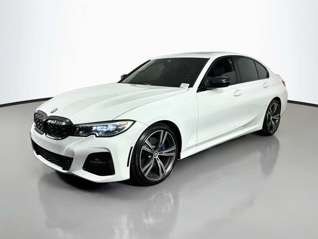 2021 BMW 3 Series 330i - Image 3