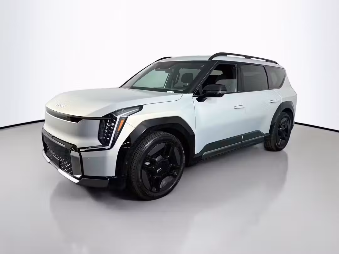 2024 Kia Ev9 GTLine - Image 3
