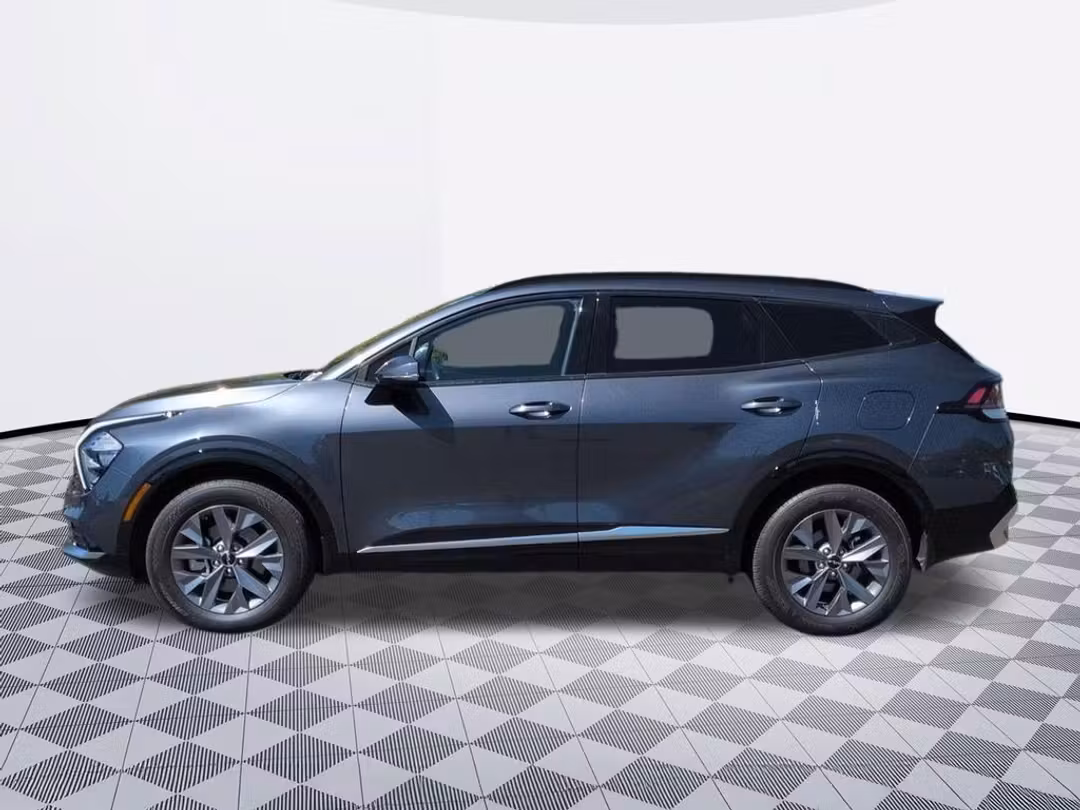 2023 Kia Sportage SX - Image 2