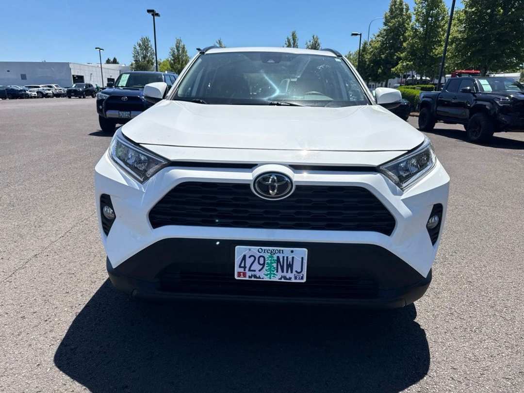 2021 Toyota Rav4 XLE - Image 2