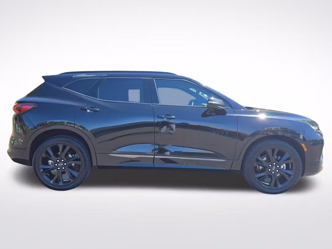 2020 Chevrolet Blazer RS - Image 2