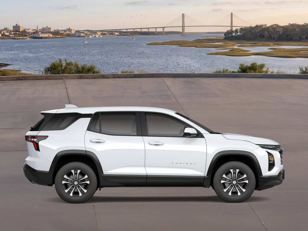 2027 Chevrolet Equinox LT - Image 3
