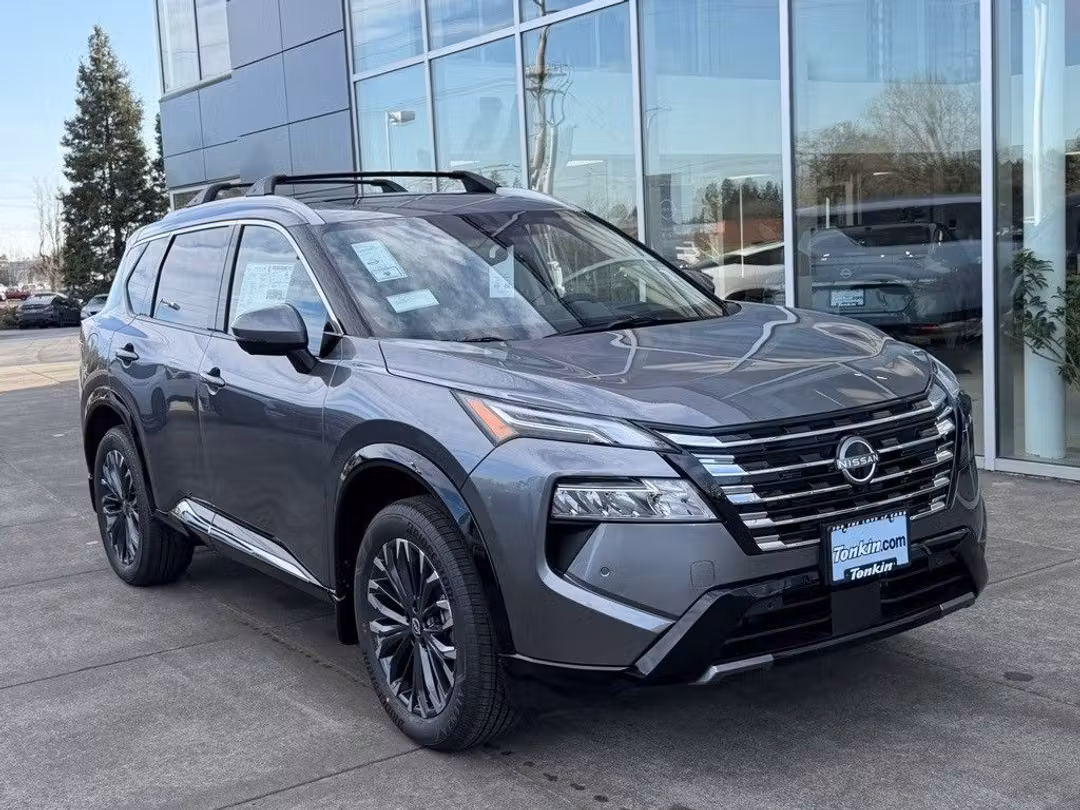 2026 Nissan Rogue Platinum - Image 2