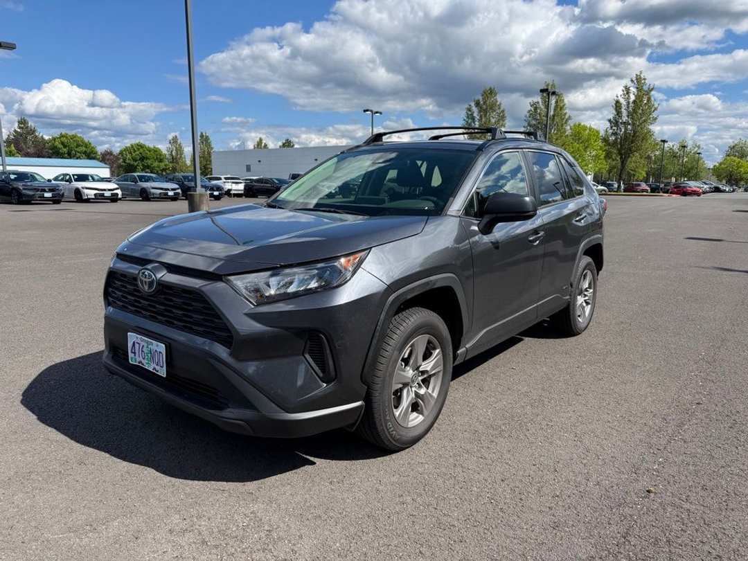 2022 Toyota Rav4 Hybrid LE - Image 3