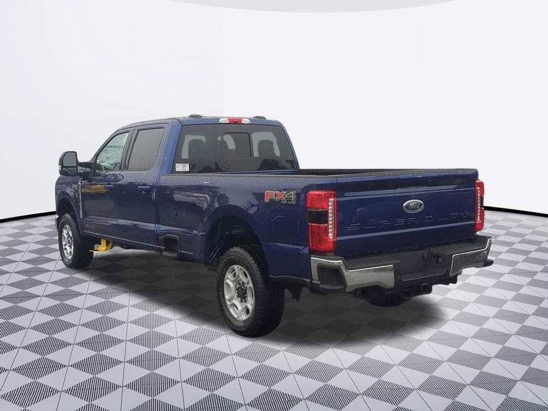 2026 Ford F-250Sd XLT - Image 3