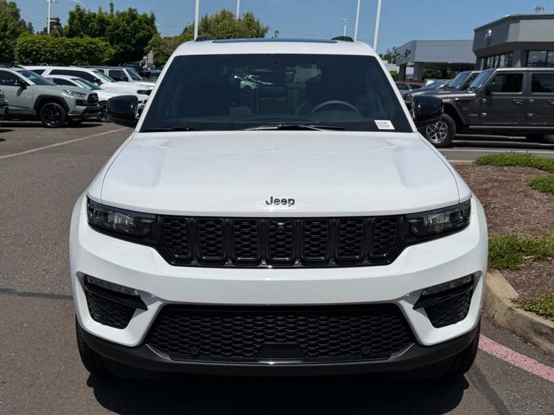 2025 Jeep Grand Cherokee Limited - Image 3