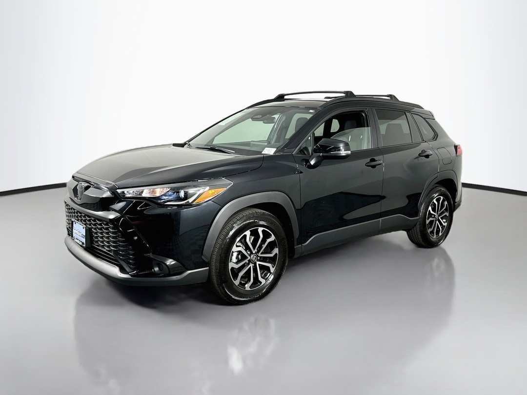 2025 Toyota Corolla Cross Hybrid SE - Image 3