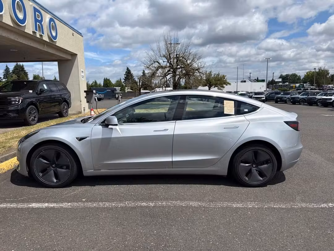 2018 Tesla Model 3 Long Range - Image 2