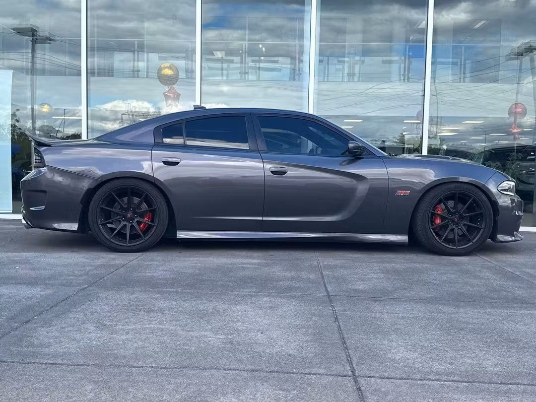 2017 Dodge Charger R/T Scat Pack - Image 2