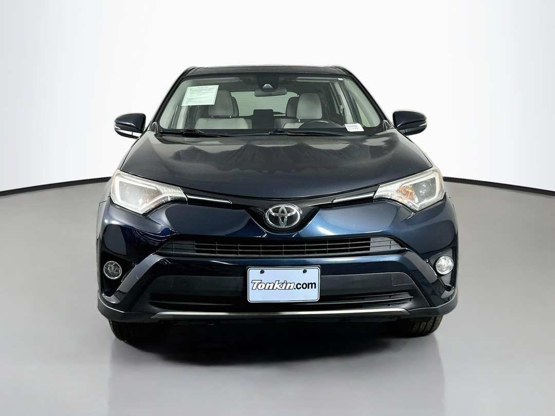2018 Toyota Rav4 XLE - Image 2