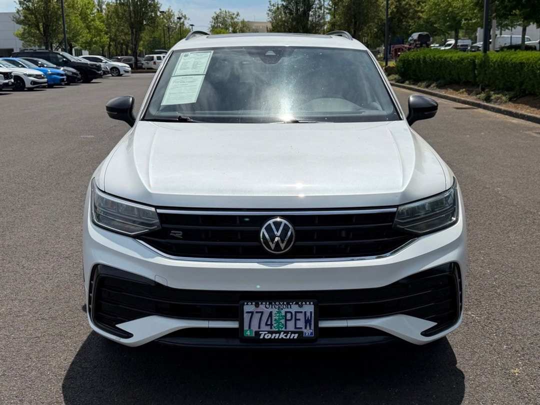 2023 Volkswagen Tiguan 2.0T SE RLine Black - Image 3