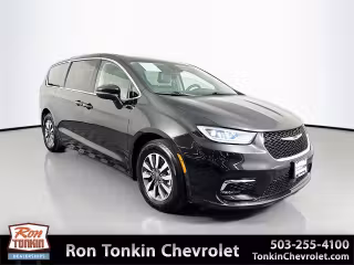 2023 Chrysler Pacifica Hybrid Touring L