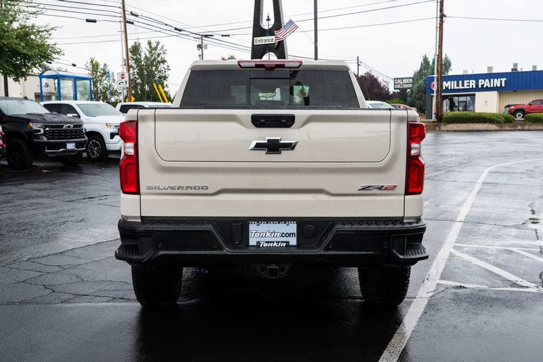 2026 Chevrolet Silverado 1500 ZR2 - Image 3