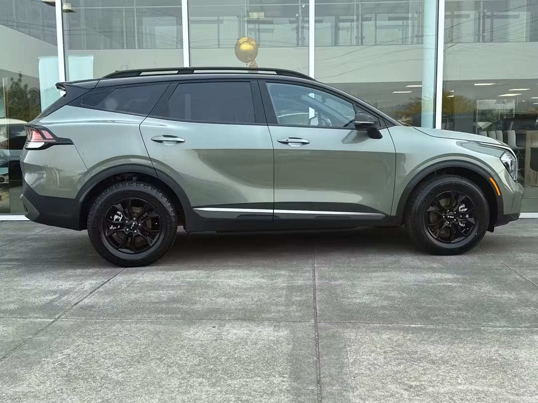 2023 Kia Sportage XPro - Image 2