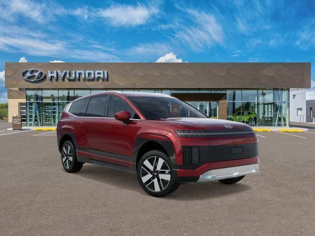 2026 Hyundai Ioniq 9 SEL - Image 2