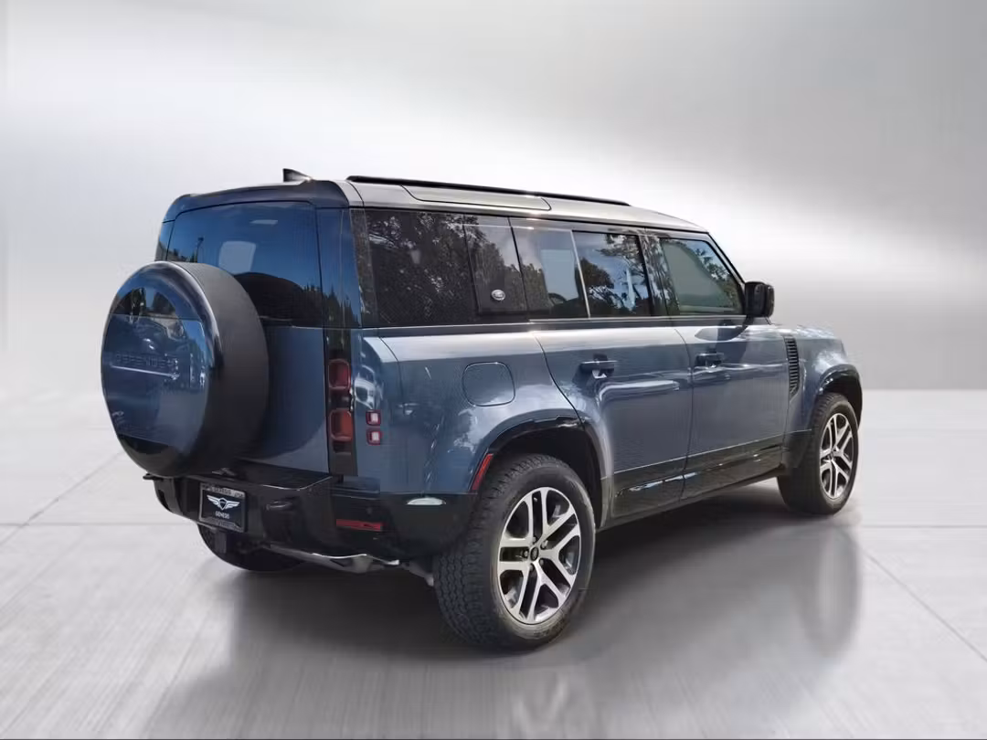 2024 Land Rover Defender 110 XDynamic SE - Image 3
