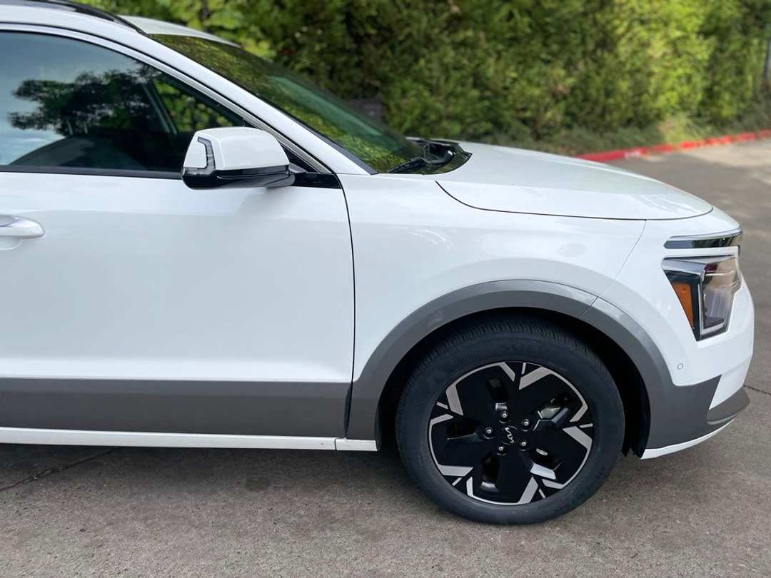 2023 Kia Niro Ev Wave - Image 2