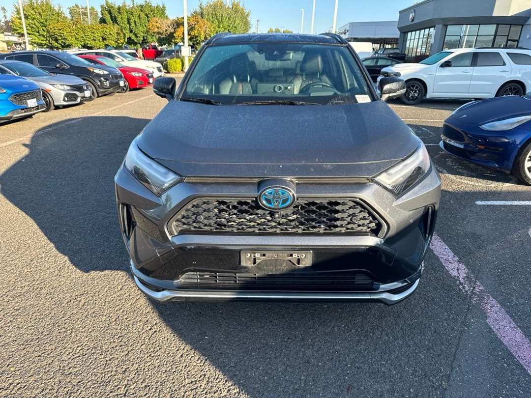 2023 Toyota Rav4 Prime XSE - Image 2