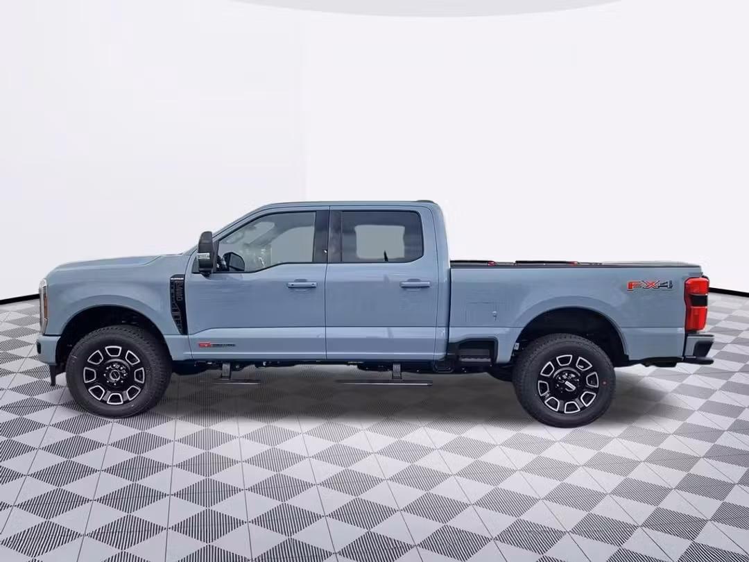 2026 Ford F-250Sd Platinum - Image 2