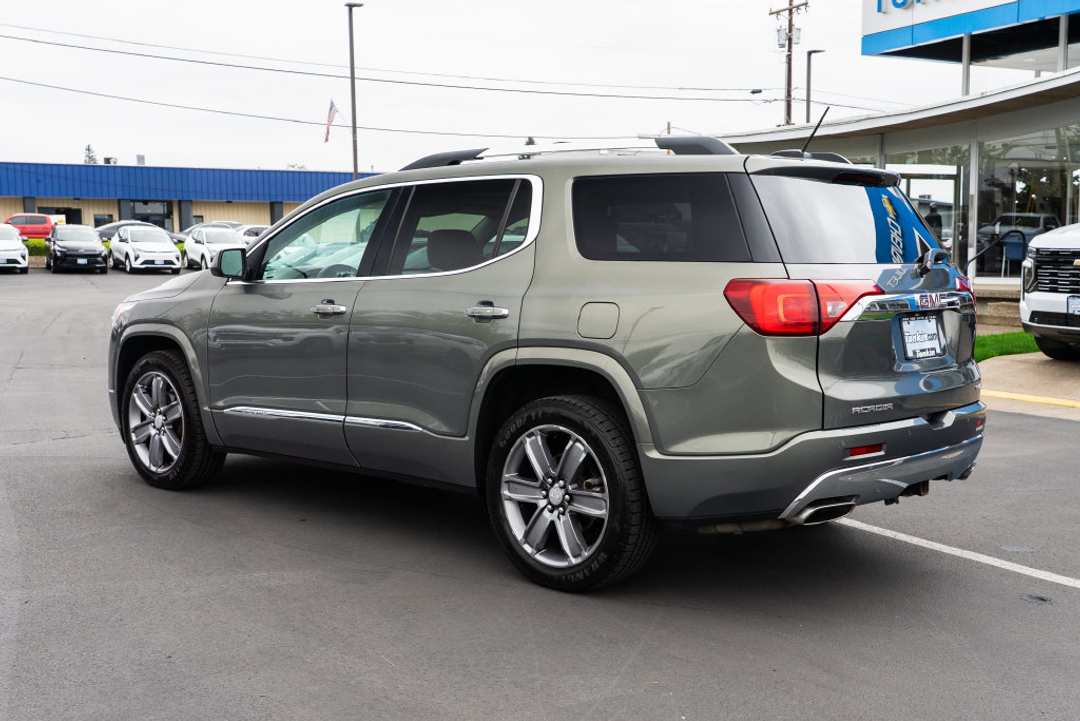 2017 GMC Acadia Denali - Image 2