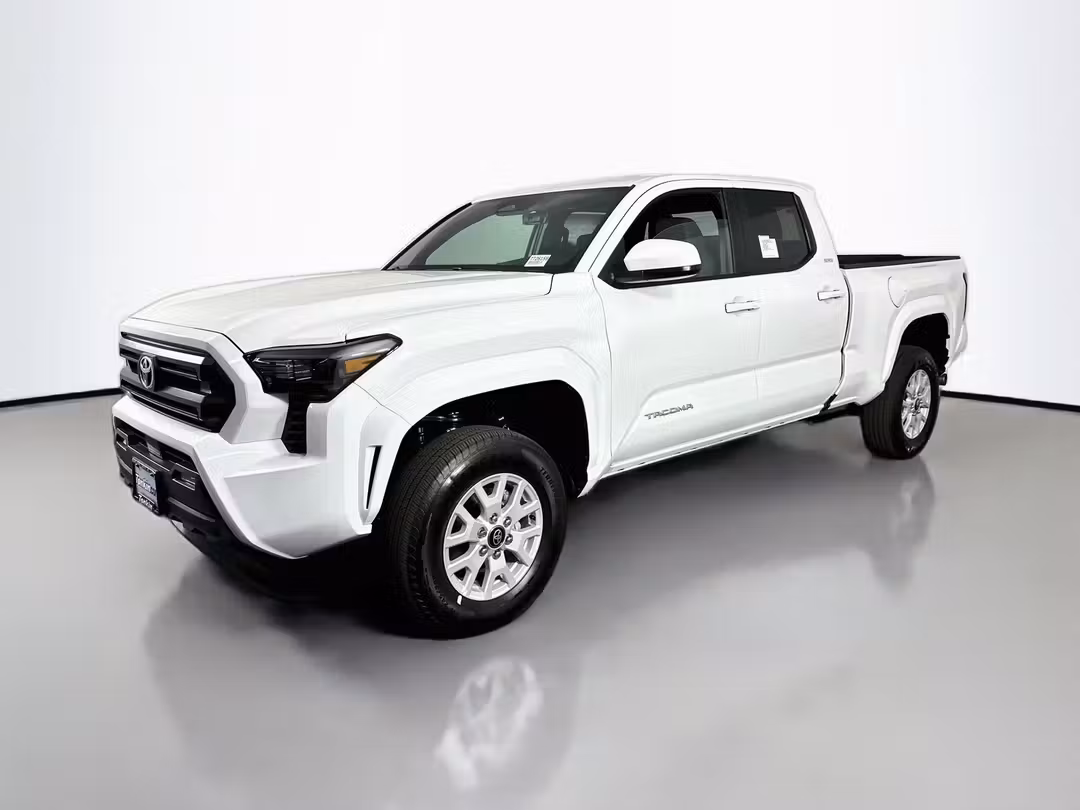 2026 Toyota Tacoma SR5 - Image 3