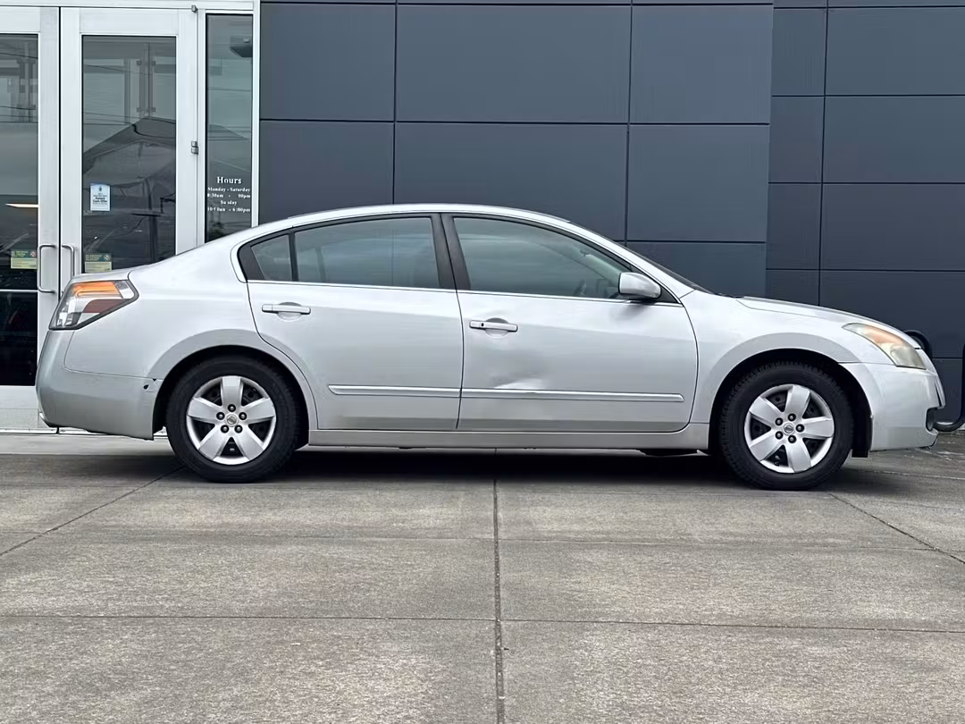 2008 Nissan Altima 2.5 S - Image 2