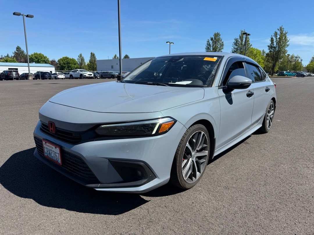 2022 Honda Civic Touring - Image 3