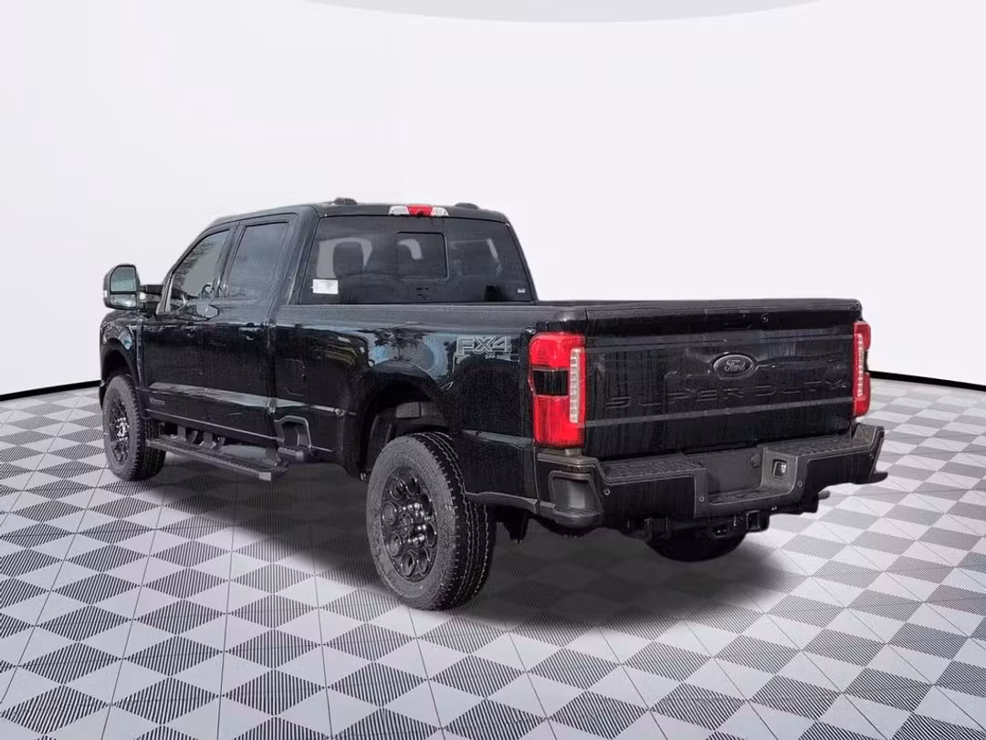 2026 Ford F-350Sd Lariat - Image 3