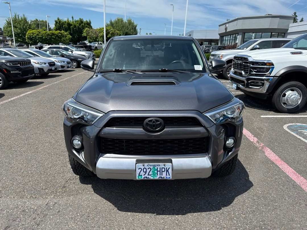 2015 Toyota 4Runner Trail Premium - Image 2