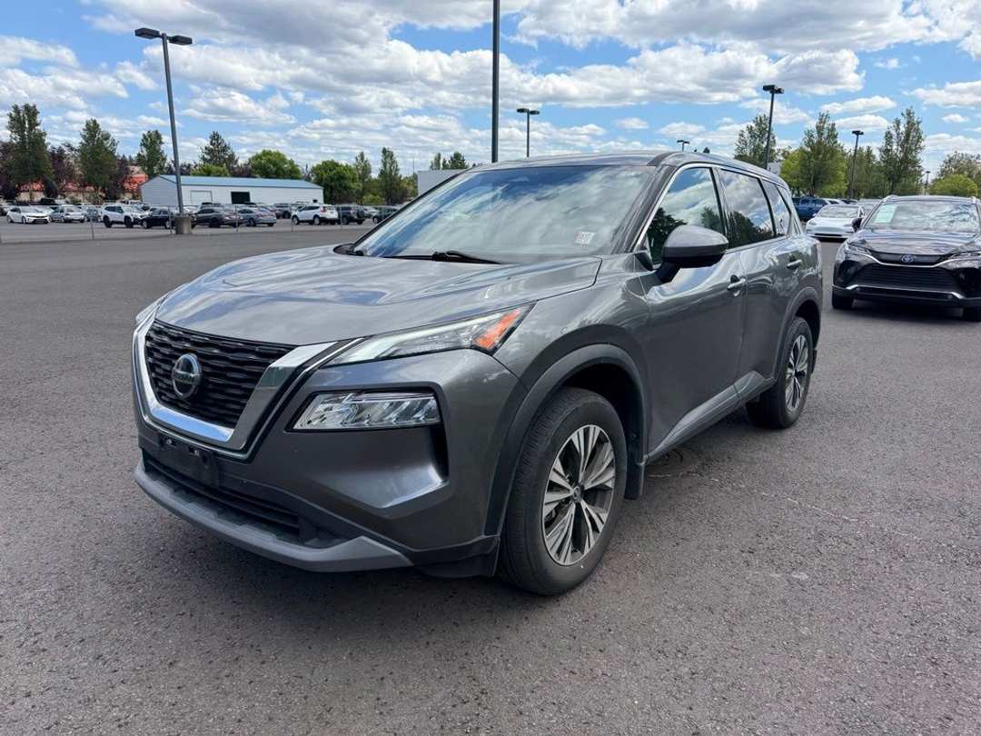 2021 Nissan Rogue SV - Image 3