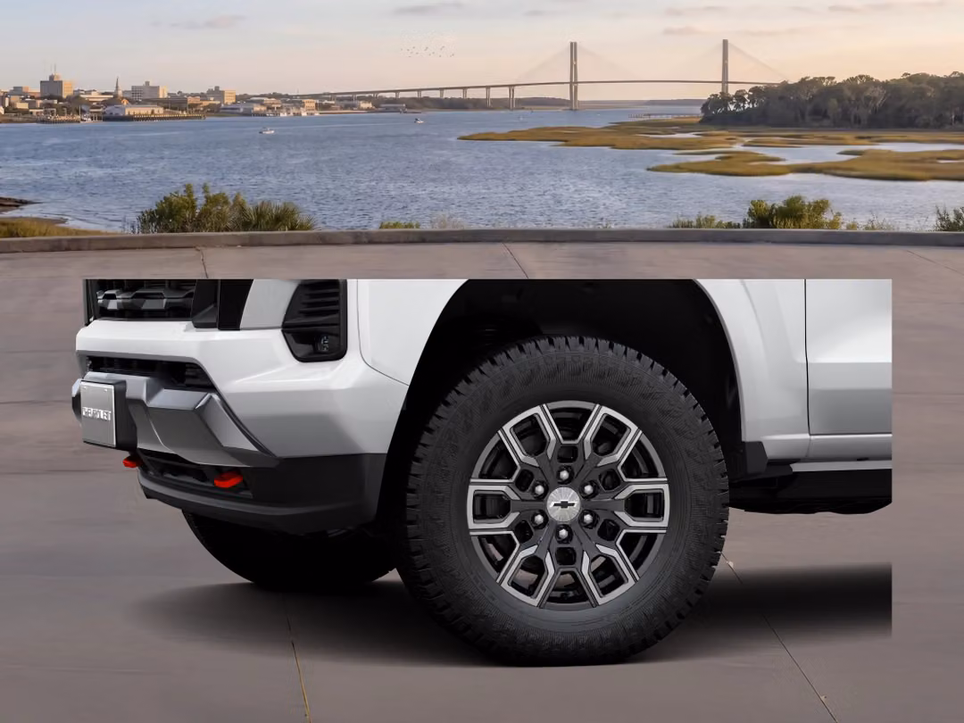 2026 Chevrolet Colorado Z71 - Image 3
