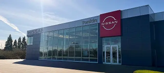 Tonkin Wilsonville Nissan dealership exterior