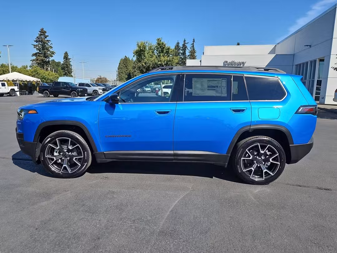 2026 Jeep Cherokee Limited - Image 3