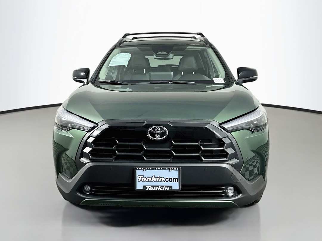 2026 Toyota Corolla Cross XLE - Image 2