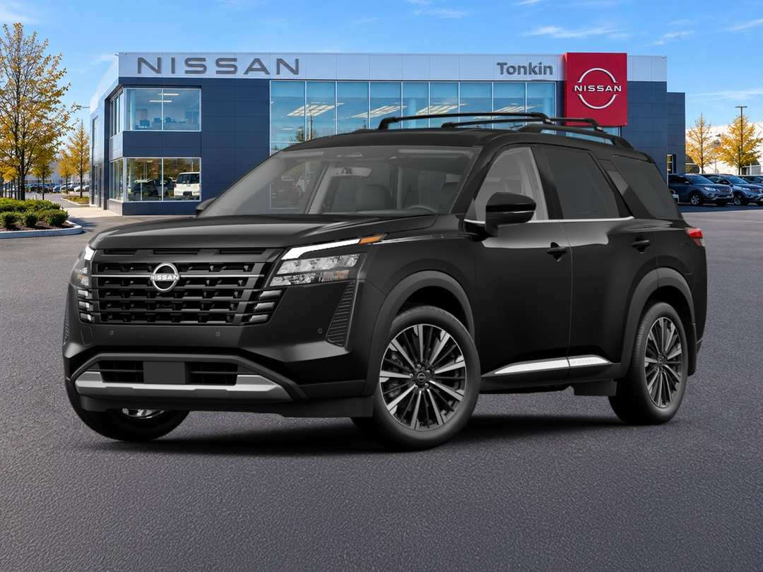 2026 Nissan Pathfinder Platinum - Image 3