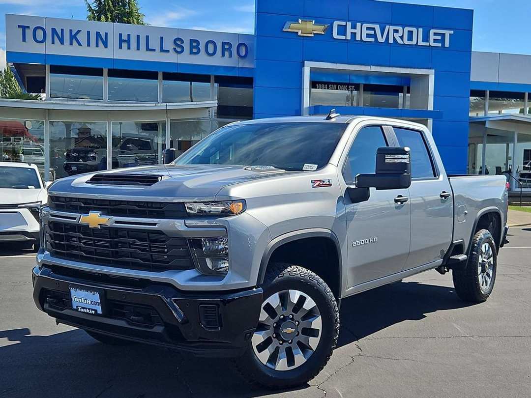 2026 Chevrolet Silverado 2500Hd Custom - Image 2