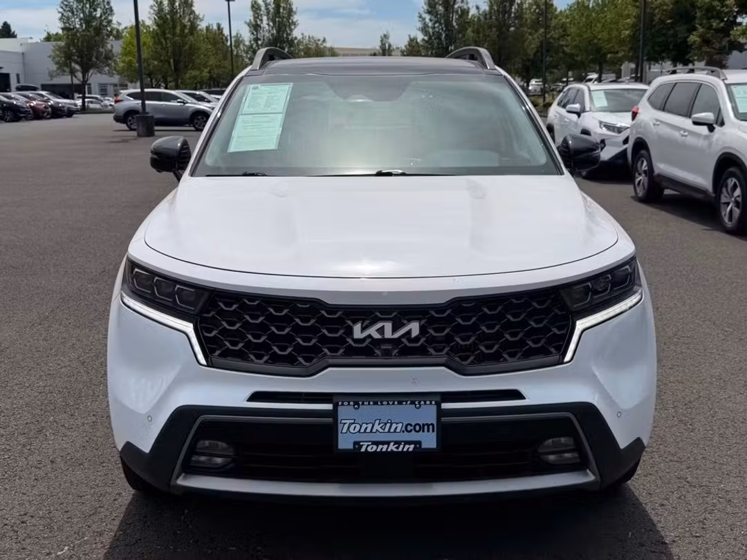2022 Kia Sorento XLine SX Prestige - Image 3