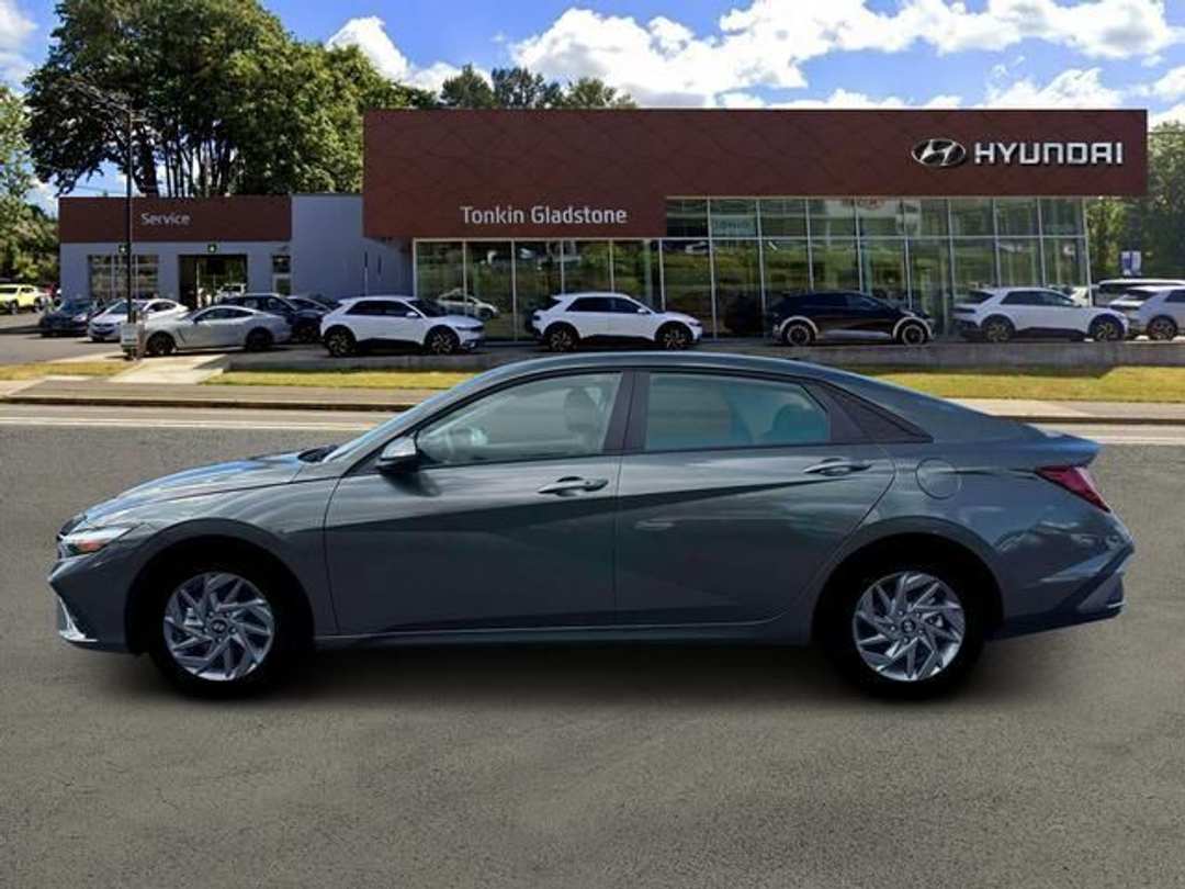 2026 Hyundai Elantra Hybrid Blue - Image 3
